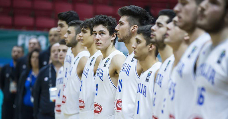 Ntilikina guida la Francia